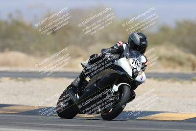 media/Apr-19-2025-CVMA (Sat) [[586b59ad56]]/Race 4-Formula Middleweight/